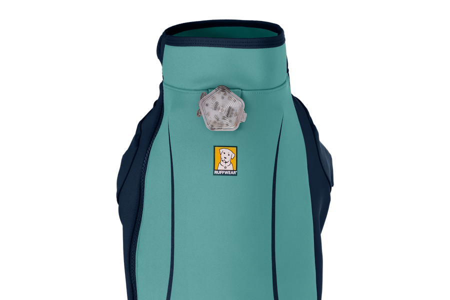 0535-Undercoat-Water-Jacket-Aurora-Teal-Neck-Detail-Beacon-SMALL.png
