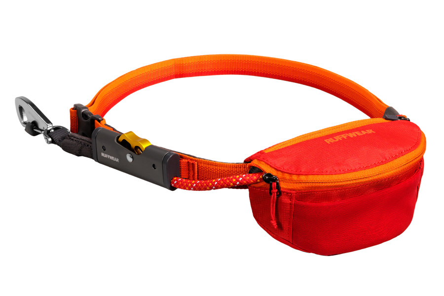 Compressed_PNG-4041_Hitch-Hiker-Leash_Red-Currant_Main_STUDIO_1.png