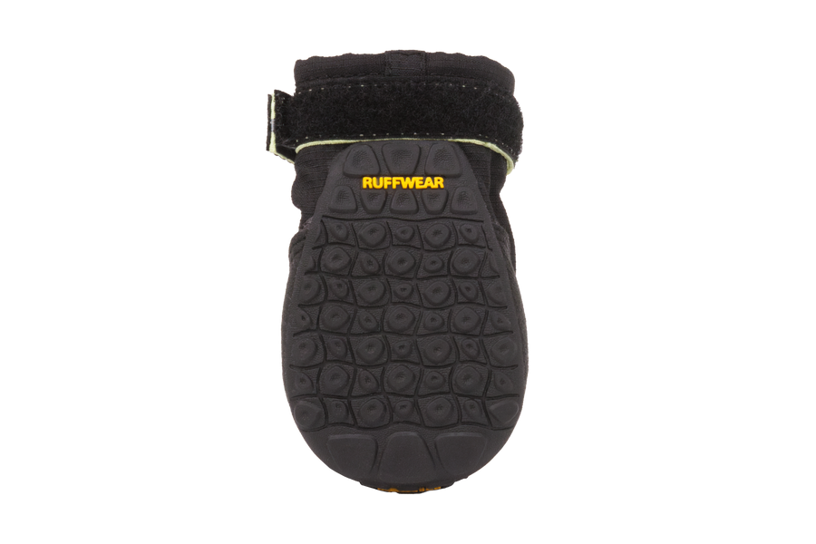 P15402_Summit-Trex-Shoes_Obsidian-Black_Back_SMALL_50a1c560-f9c1-4a3d-a2f0-f3a726ac19a4.png
